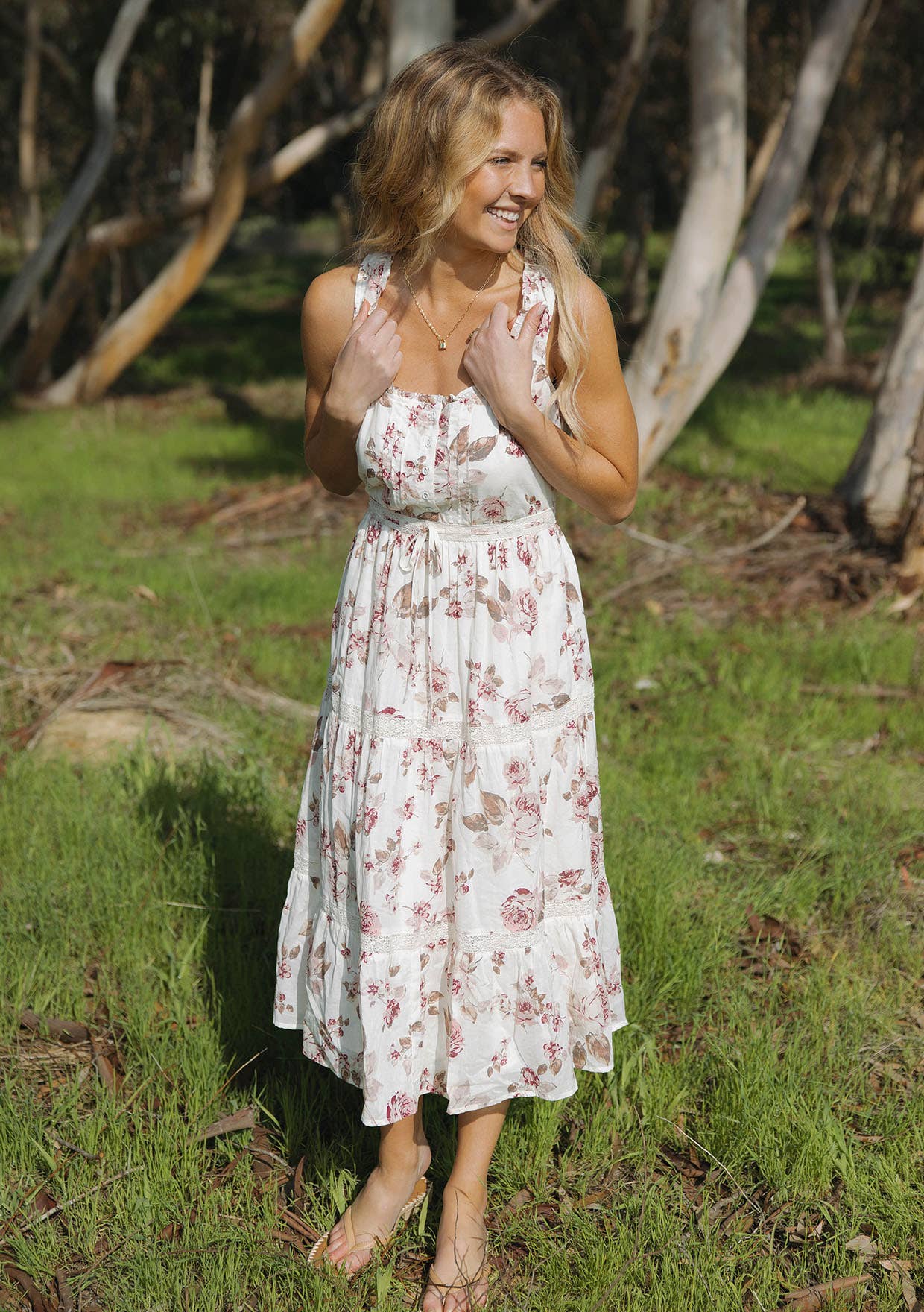 Floral Lace Sleeveless Tiered Midi Dress